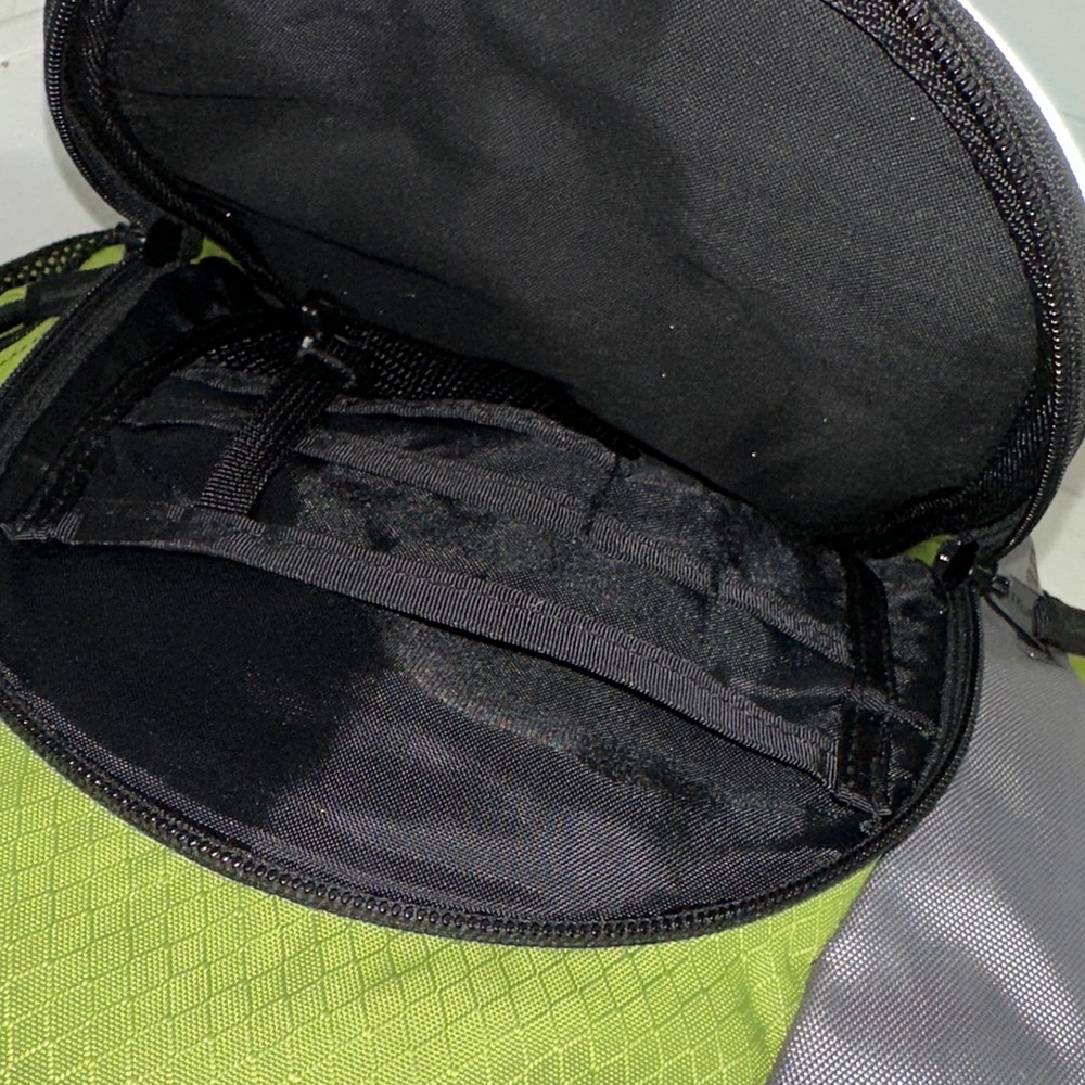 LL Bean chartreuse nylon back pack - Picture 7 of 12